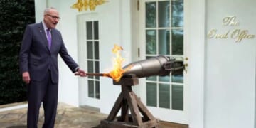 Image for article: BREAKING: Democrats Prepare Petard to Destroy Trump and Republicans; UPDATE: They Themselves Have Been Hoisted By Said Petard