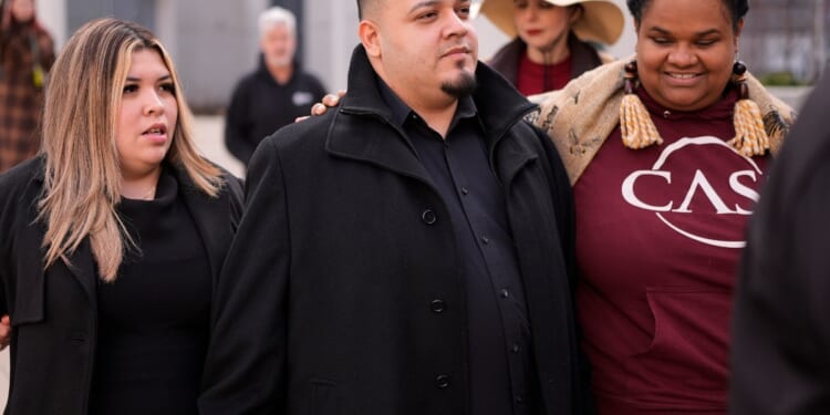 Far-left Obama Judge Dismisses Human-smuggling Case Against MS-13 Member Garcia