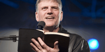 Franklin Graham Rebukes James Talarico: The Bible is Not Silent on Abortion