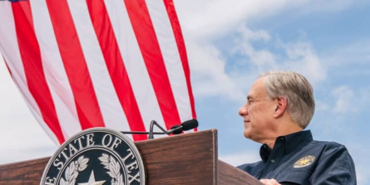 Texas Gov. Greg Abbott Courts New York Businesses After Zohran Mamdani’s Anti-Wall Street Push