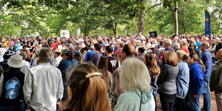 Thousands of Pro-Life People Join Virginia March for Life
