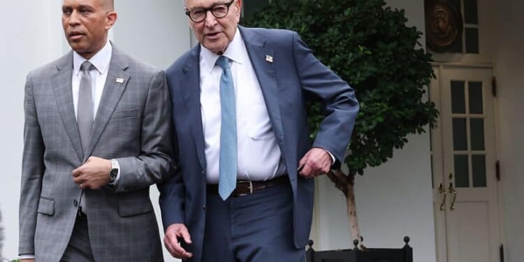 Top Democrats decline to address Graham Platner’s resurfaced vulgar Reddit posts amid Maine Senate race scrutiny