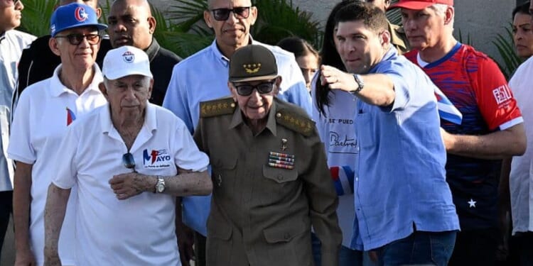 U.S. Reportedly Preparing Indictment Against Raúl Castro Over 1996 Plane Shootdown