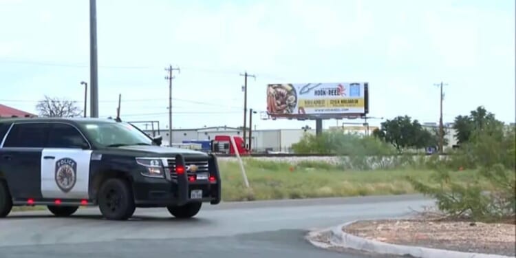 1 dead, at least 9 injured in active shooting and barricade situation in Midland, Texas