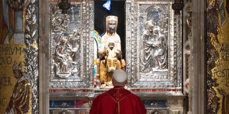 Pope Leo entrusts his pontificate to Our Lady of Montserrat: May she ‘guide us to Jesus’