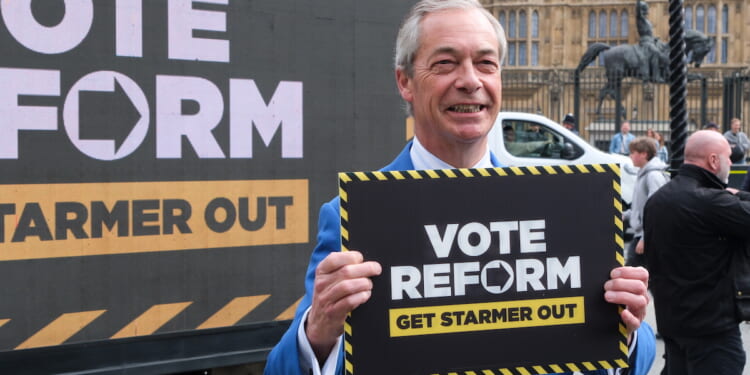 Farage Makes PM Pitch as Starmer Steps Down