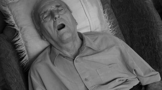 Man Screams “Help Me” During Botched Euthanasia