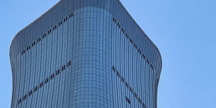 Small Plane Crashes Into Beijing’s Tallest Skyscraper, Triggering Evacuations