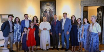 Pope visits U.S. embassy July 4 for discussion on peace and freedom, with a side of apple pie
