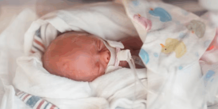 Baby Born at 25 Weeks Defies the Odds, Inspires Her Family