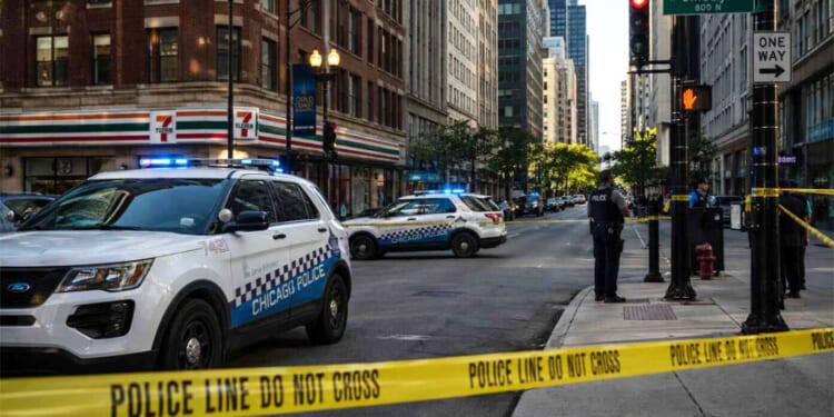Image for article: Chicago Police Assure Residents Those Loud Popping Noises Are Just Gunshots