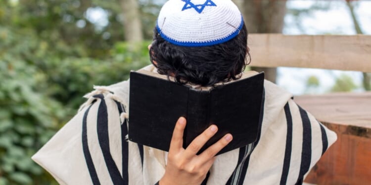 Permit to Pray? Town Clamps Down on Jews’ Worship — SCOTUS to Hear Case
