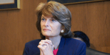Thanks to Lisa Murkowski, Planned Parenthood May Get $600 Million Again