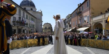 Pope calls for two-state solution