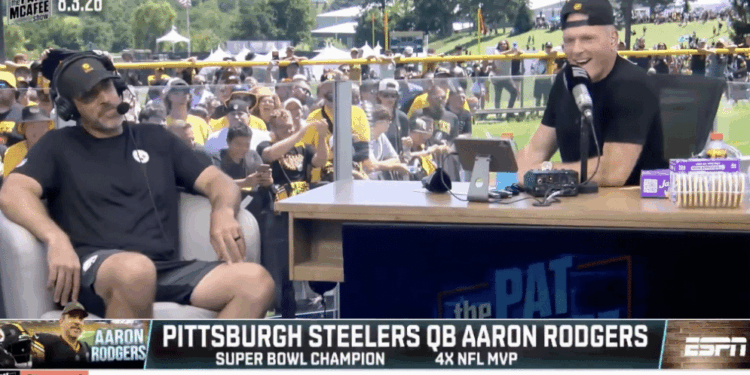 Aaron Rodgers Blasts Fauci Over Fifth Amendment Testimony