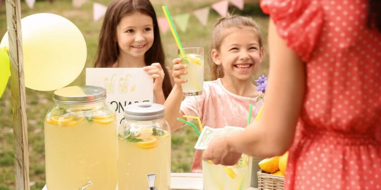 Image for article: Faith In Humanity Instantly Restored By Kids’ Lemonade Stand