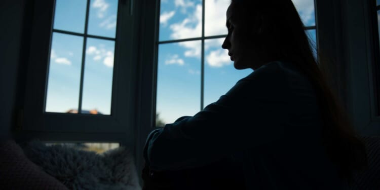 Going ‘No Contact’ Is On The Rise — Here’s 3 Reasons Why