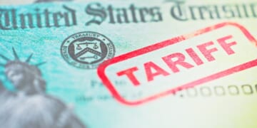Trump’s Invalidated Tariffs Trigger $100 Billion in Corporate Refunds