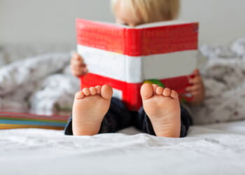 Daycare Teacher Babysits Low-tech, “No Screens” Kids; Learns a Scary Lesson