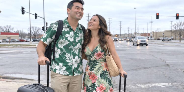 Image for article: Hawaiian Newlyweds Head Off To Luxurious Honeymoon In Iowa