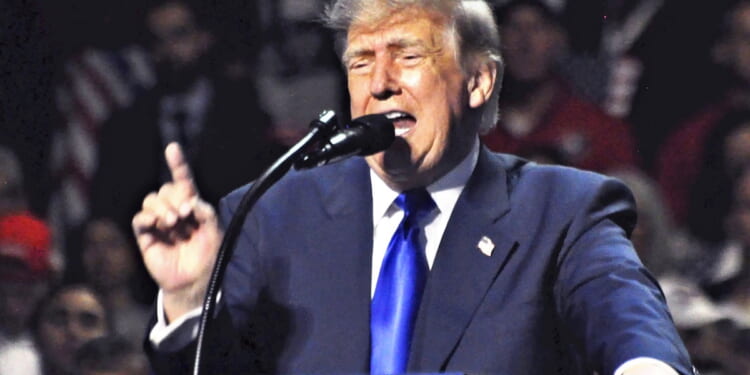 Trump Vows Inflationary $5K Check to Every American if GOP Wins Midterms