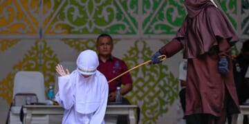 Young Americans Increasingly Support Sharia Law, Poll Finds